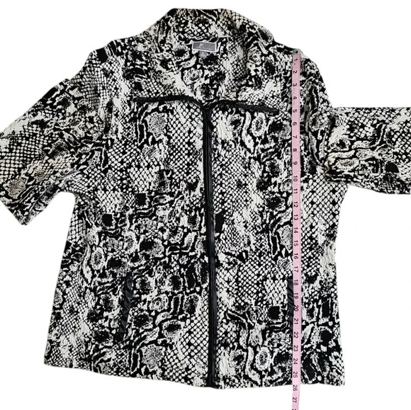 Vintage JM Collection XL Snakeskin Print Zip Jacket Black White Edgy Avant Garde - Picture 9 of 9
